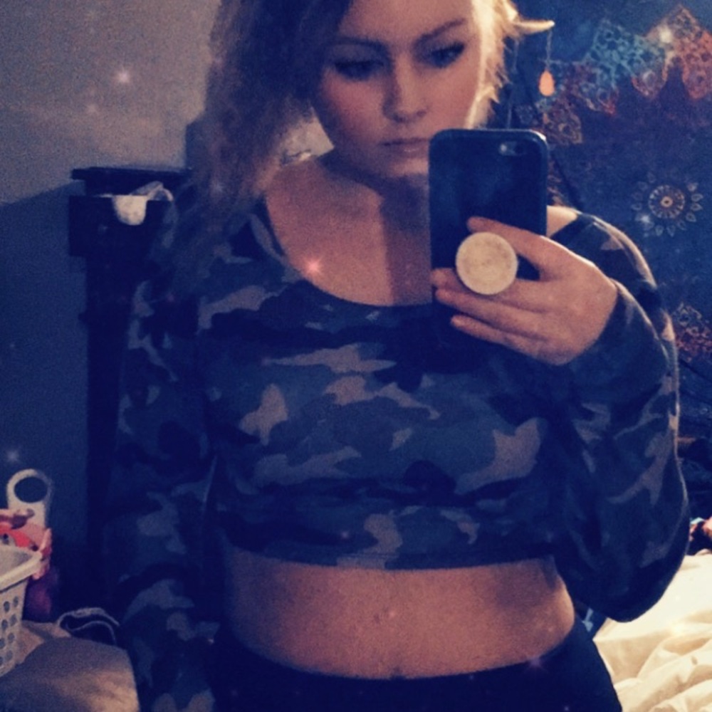 Camo Crop Top ✨